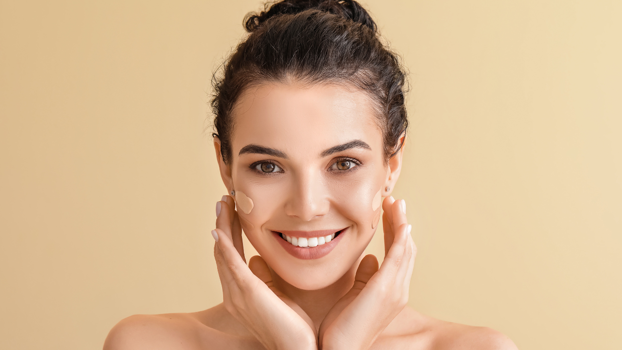 自宅で簡単チェック！眼瞼下垂か確かめる方法